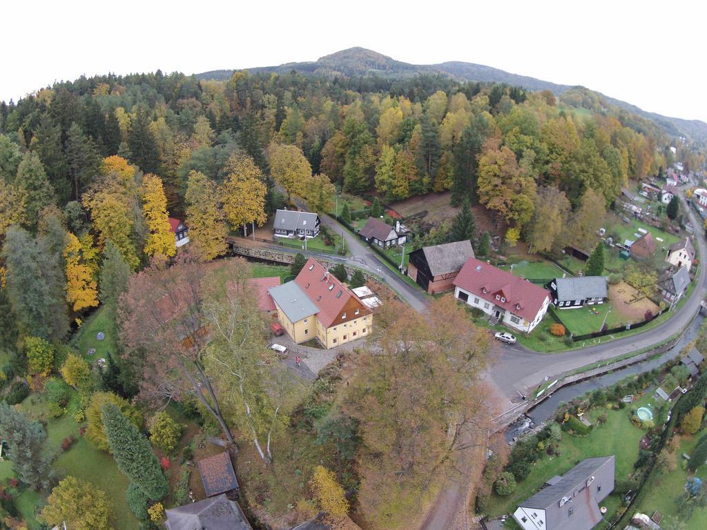 Penzion U Vyhlidky Chřibská エクステリア 写真