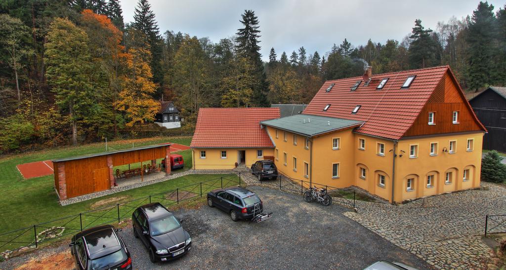 Penzion U Vyhlidky Chřibská エクステリア 写真